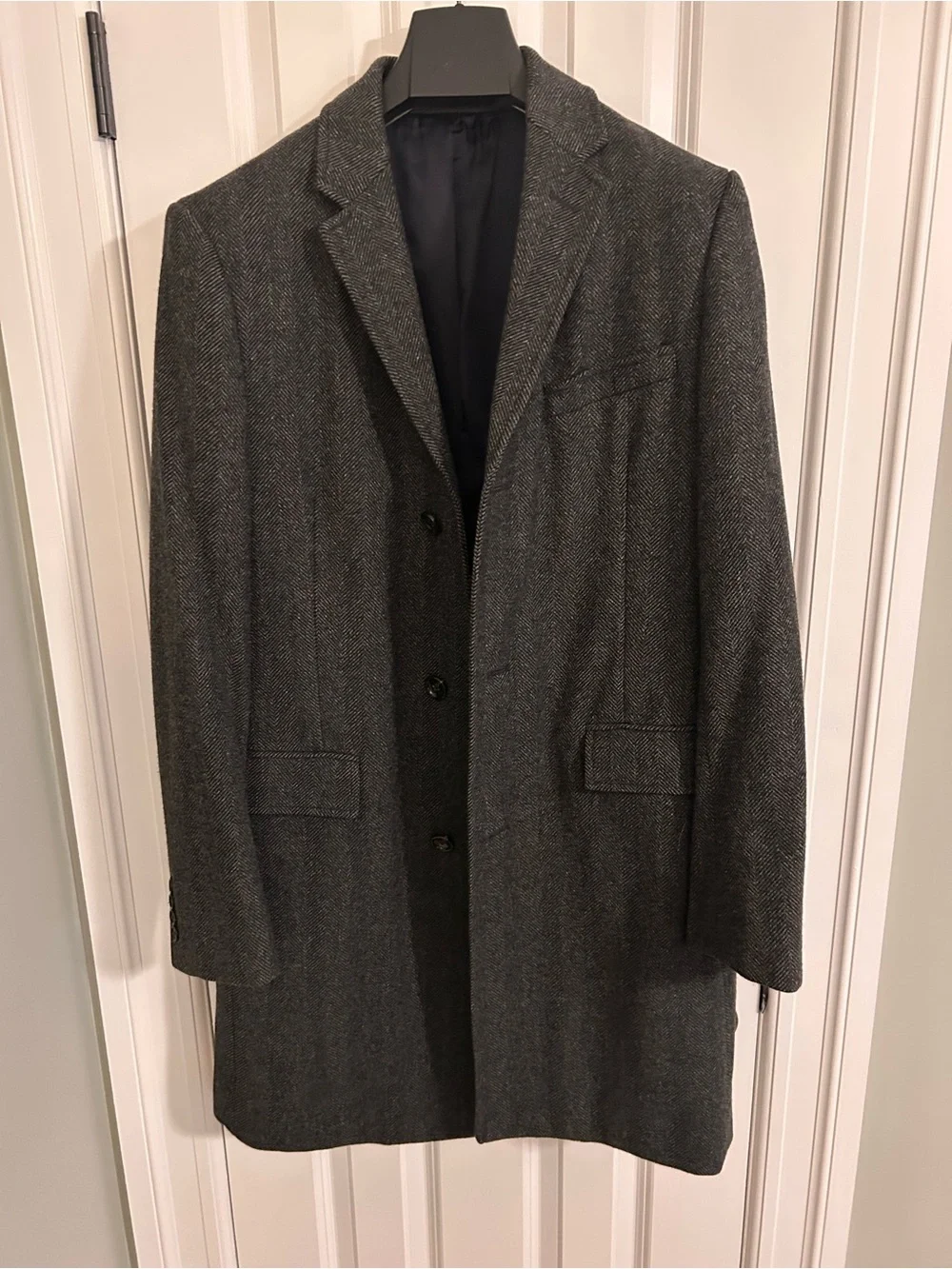 J. Crew Men’s Dark Gray Herringbone Sport Coat